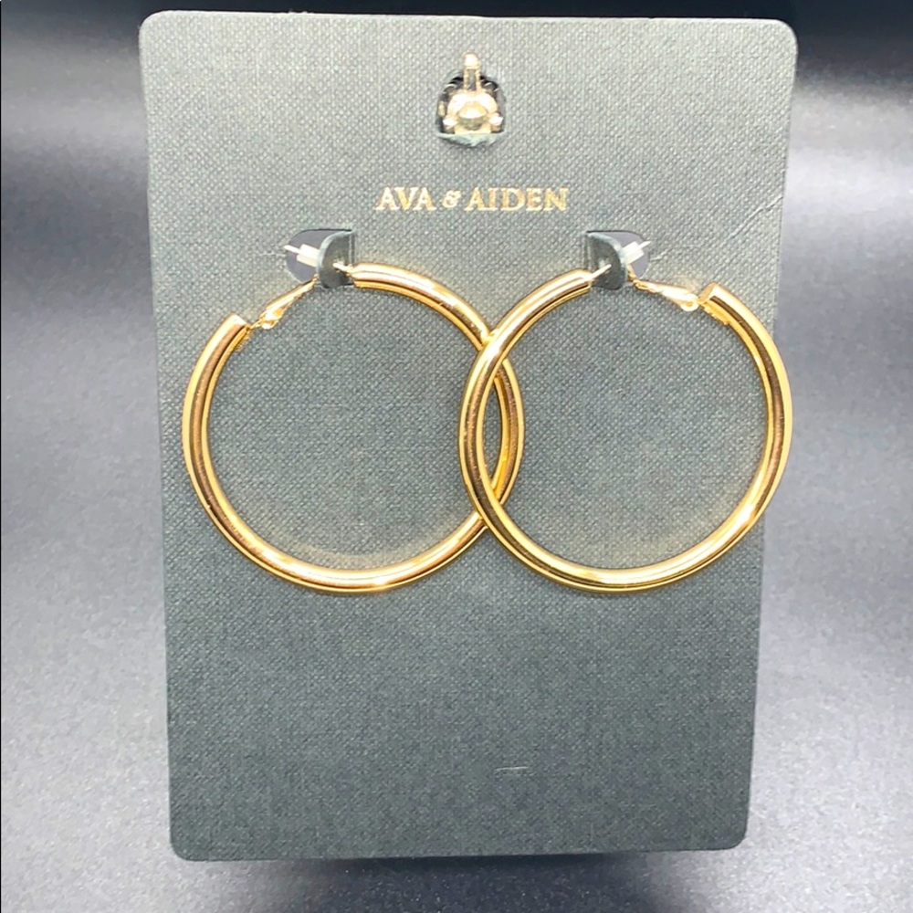 💛gold tone💛 hoop earrings